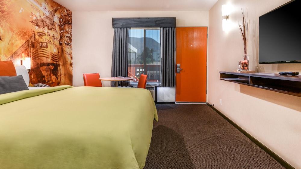 The Tangerine - A Burbank Hotel Exterior photo