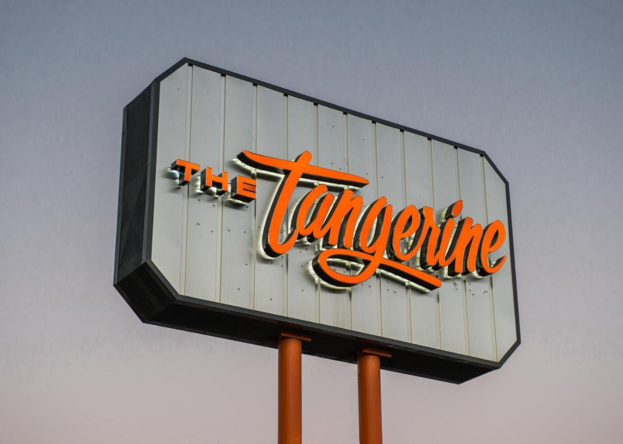 The Tangerine - A Burbank Hotel Exterior photo
